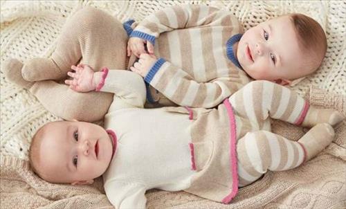 cat duyen cho cap sinh doi