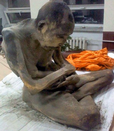 Hinh thuc uop xac tien toi nhap coi Niet Ban cua Phat giao hinh anh