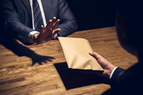 Kiêng kỵ đầu tháng, hạn chế việc xuất tiền