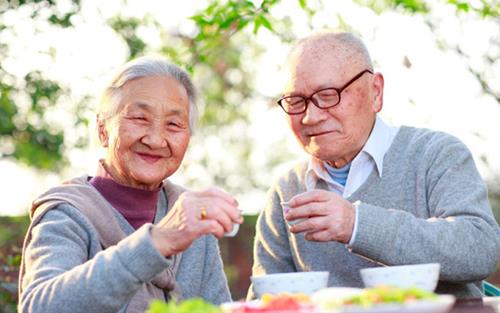 Phat day ve hanh phuc cua tuoi gia