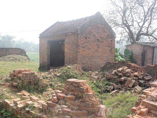 ngôi nhà ma ám ngoi nha ma am