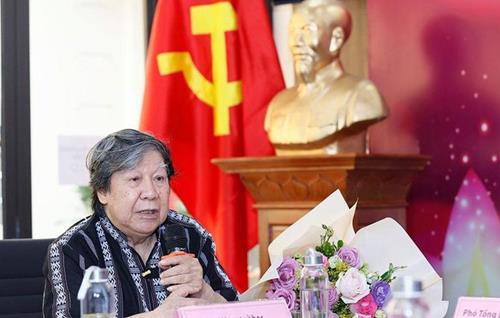 Nhà Sử học Lê Văn Lan cho rằng tâm lý đám đông ảnh hưởng chúng ta Nha Su hoc Le Van Lan cho rang tam ly dam dong anh huong chung ta