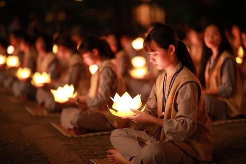 Tháng 7 hãy cùng nhau làm điều thiện