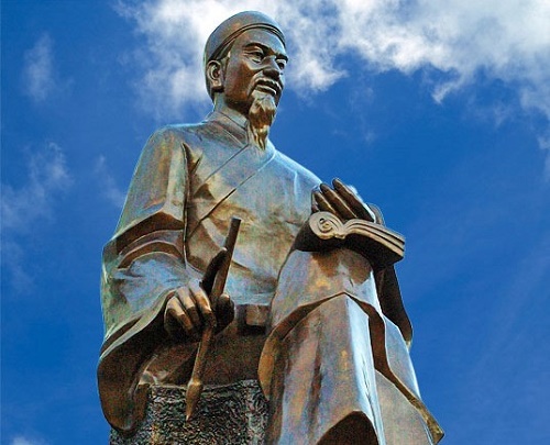 Những lời sấm kí như thần của nhà tiên tri số 1 Việt Nam hình ảnh Nhung loi sam ki nhu than cua nha tien tri so 1 Viet Nam hinh anh