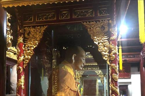 Tuong xac 300 nam khong phan huy