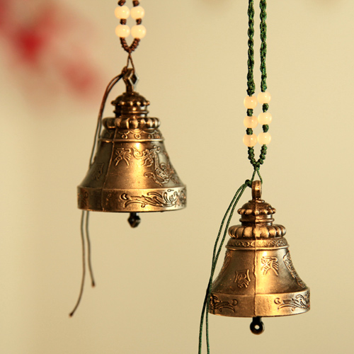 Vi sao ngoi chua Phat giao nao cung phai co chuong chua hinh anh