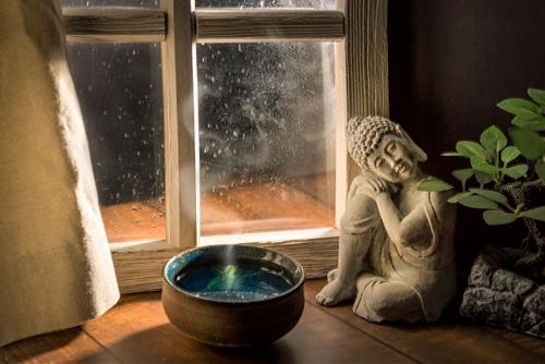 Phật chỉ ra lối thoát cho con người Phat chi ra loi thoat cho con nguoi