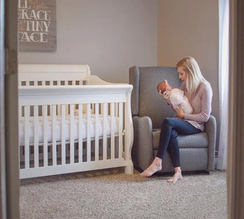 em bé khóc em be khoc