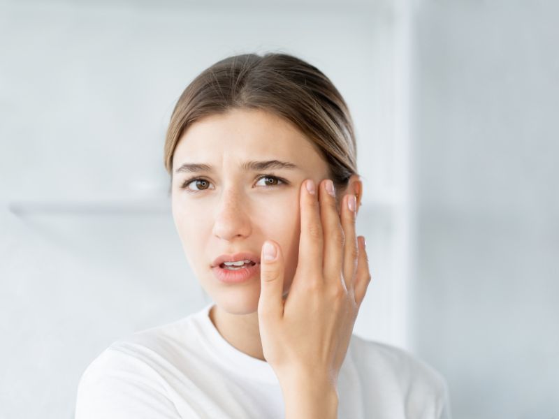 Phương pháp dưỡng ẩm cho vùng da mắt hiệu quả