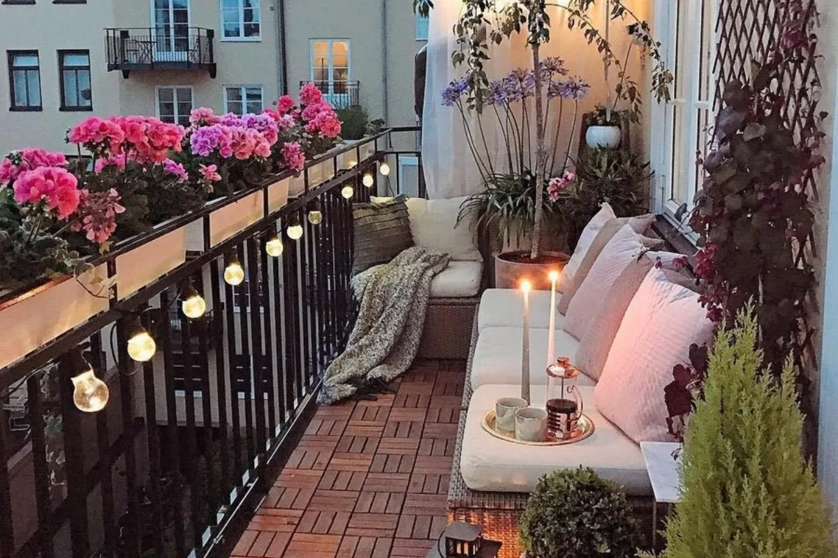 Kết hợp cây cảnh nhỏ với đồ trang trí