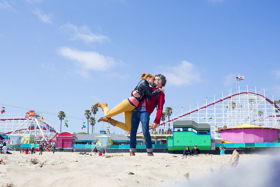 1-chup-anh-nhac-bong-nguoi-yeu-len-cao