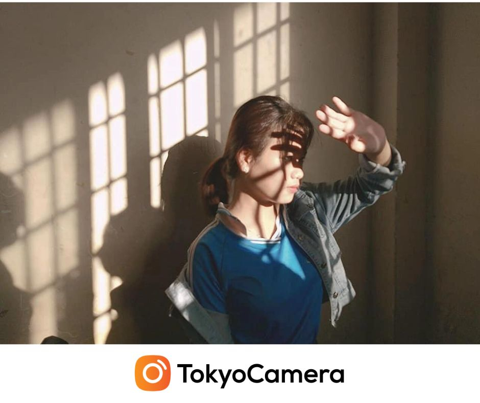 7-tan-dung-anh-sang-lot-qua-o-cua-so-cho-chat-luong-hieu-ung-anh-sang-xin-xo-nhu-dang-chup-anh-trong-studio-vay-1678679121