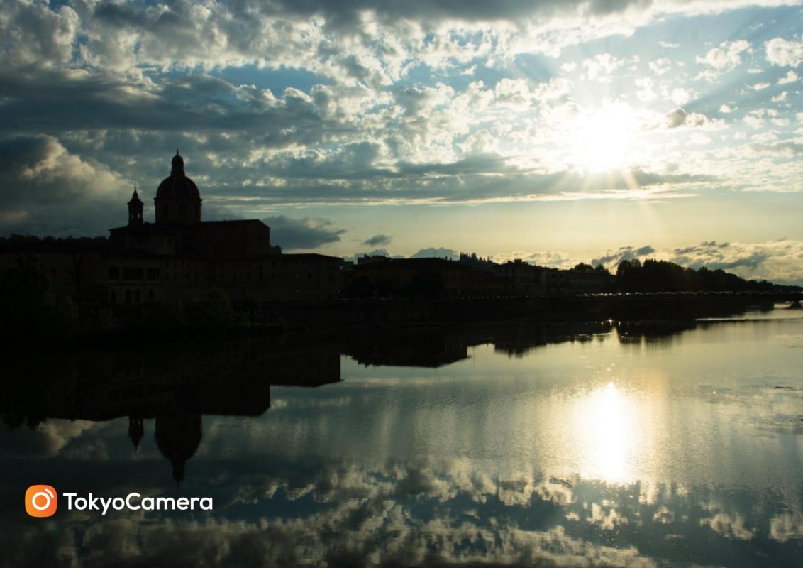 buc-anh-thieu-sang-duoc-chup-khi-binh-minh-lo-rang-1680066376-1132x800-1