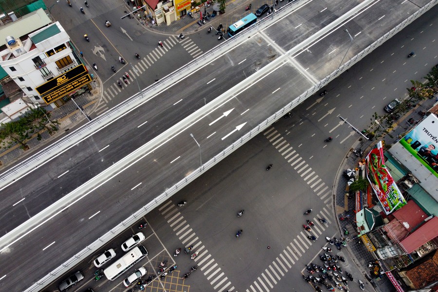duong-vanh-dai-2-duoc-hi-vong-se-gop-phan-giam-ap-luc-giao-thong-noi-thanh-sau-khi-duoc-thong-xe-dac-biet-la-un-tac-huong-tu-cau-vinh-tuy-va-nguoc-lai