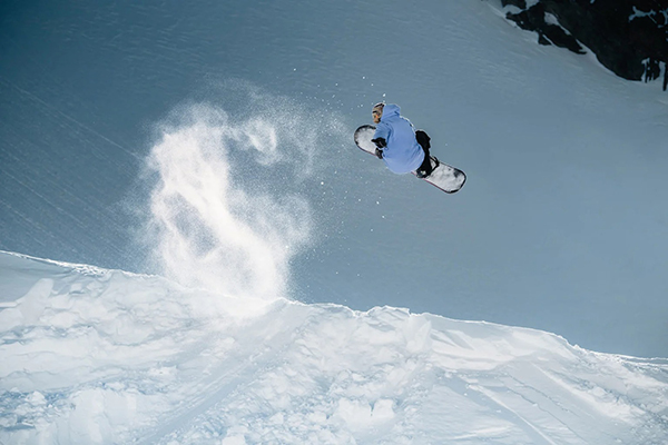 ong-kinh-sigma-chup-khung-canh-ngoai-troi-tuyet