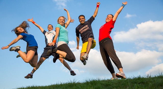 30769876055_617355a51b_z chup the thao