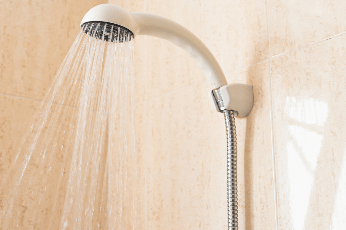 Dây sen tắm là một phần không thể thiếu trong việc sử dụng sen tắm nhỏ