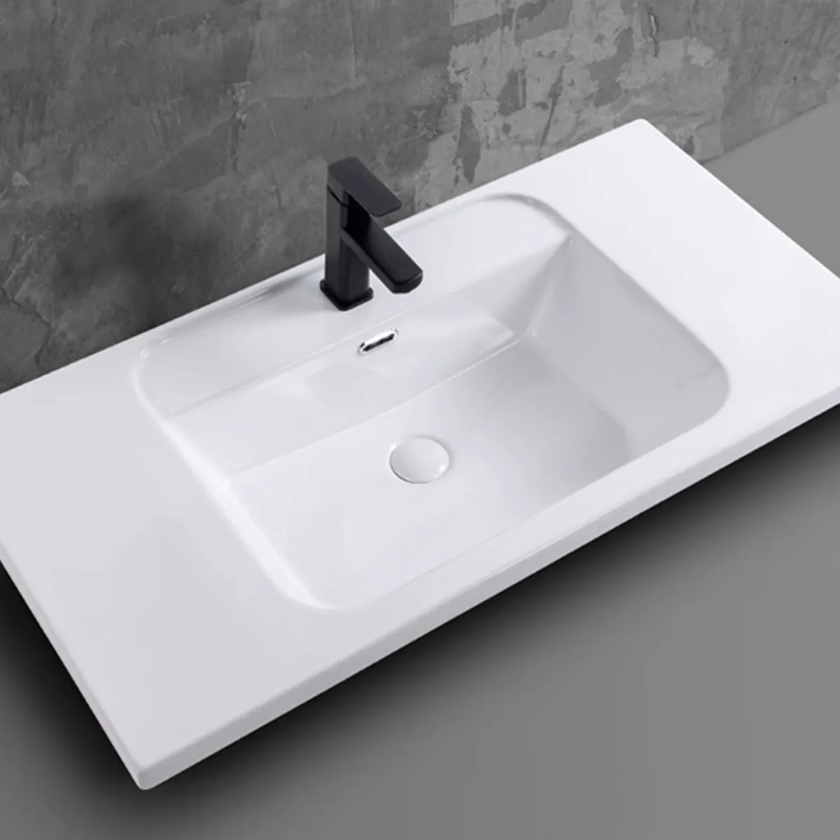 Thiết kế hiện đại và đẳng cấp với chậu rửa lavabo âm bàn PLD-668B. Một nét đẹp tinh tế cho không gian phòng tắm của bạn.