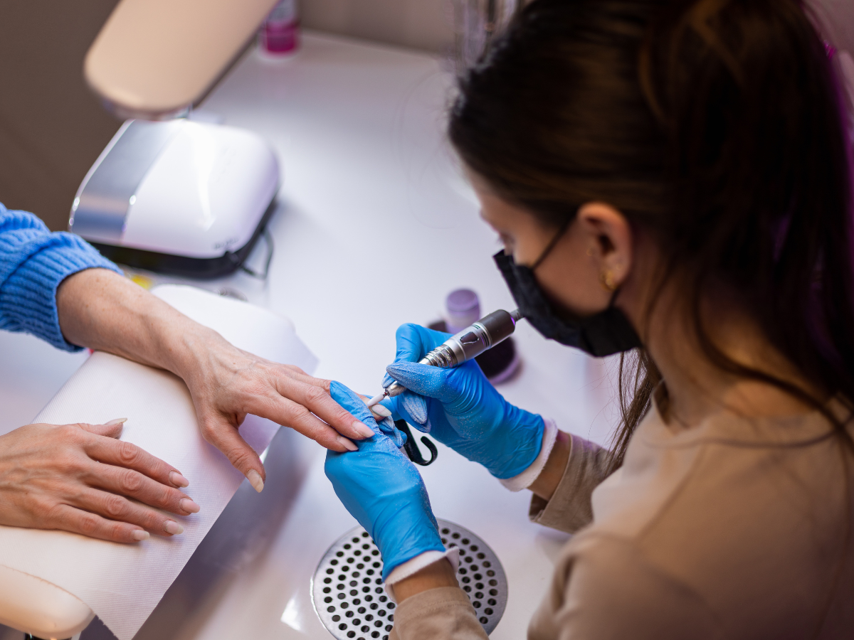 Du học nghề nail ở Đức