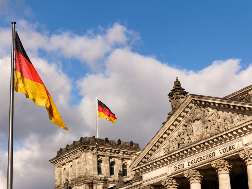 Cờ Đức và cở Bỉ khác nhau như thế nào?