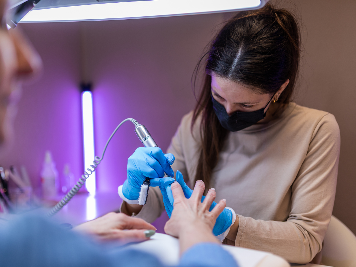 Du học nghề nail ở Đức