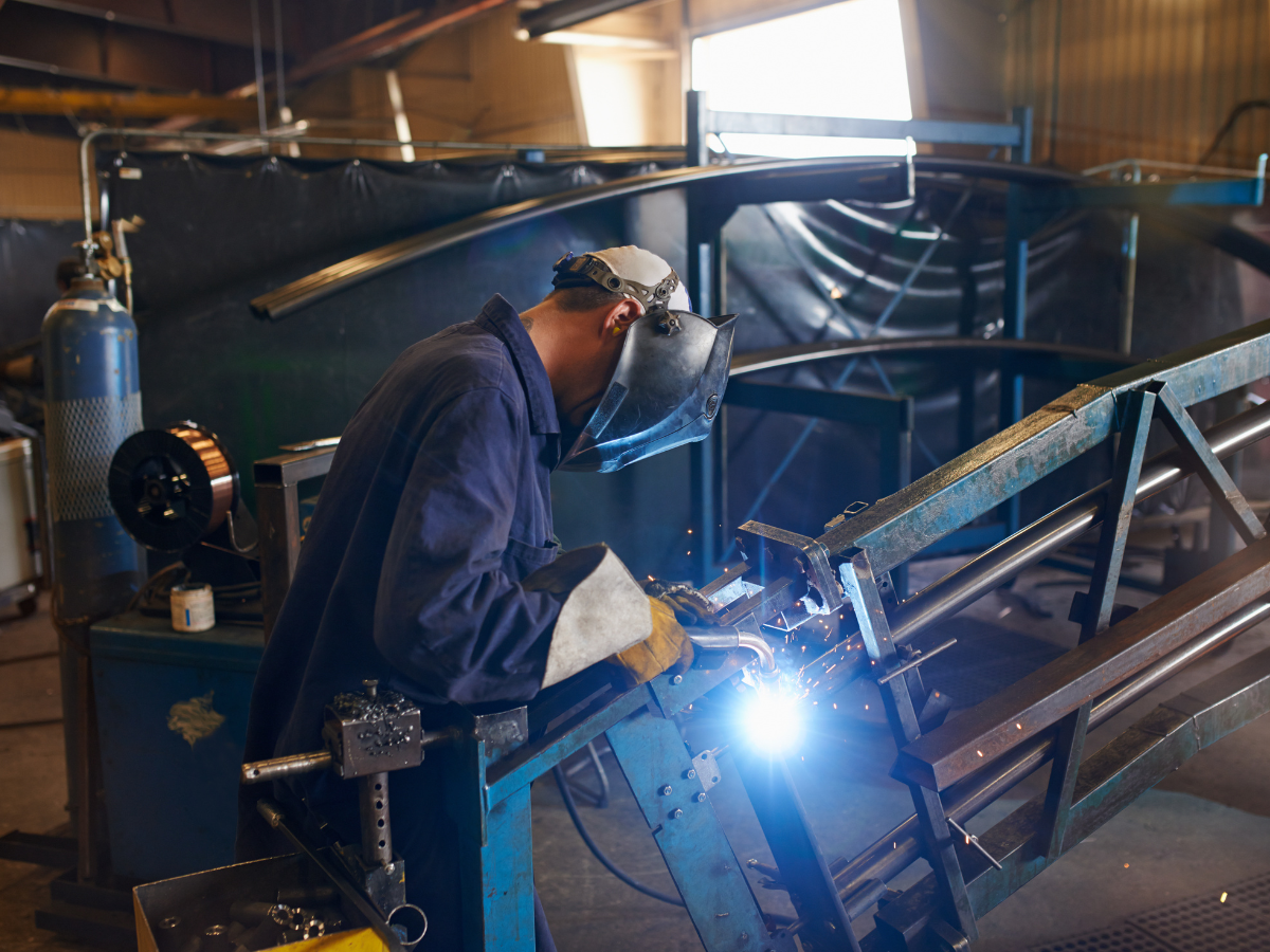 Nên xuất khẩu lao động Đức hay Hàn Quốc?