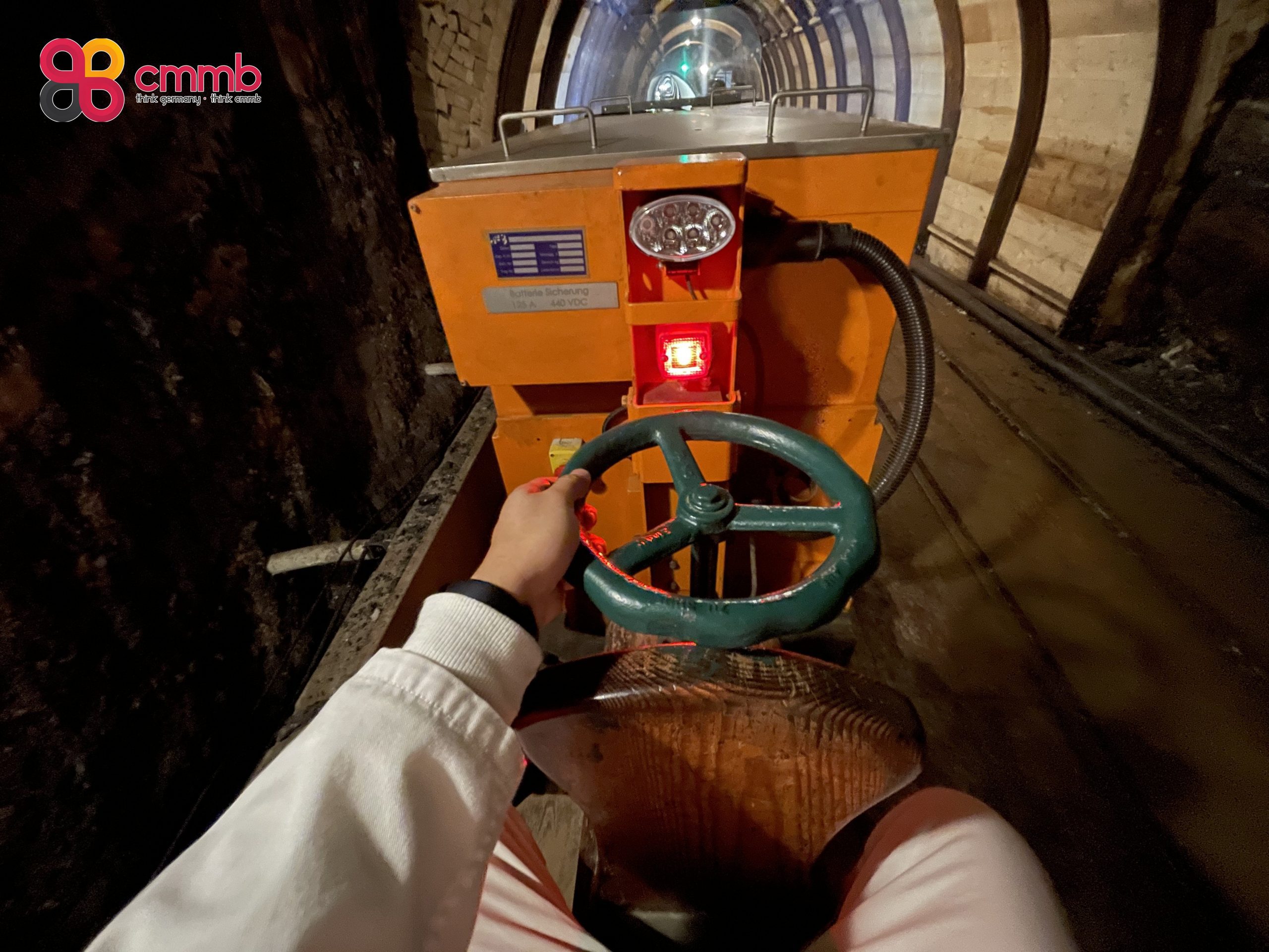 z3309565491562_e96a4868198ebda7f8d6d9ad39cb4001-scaled-1