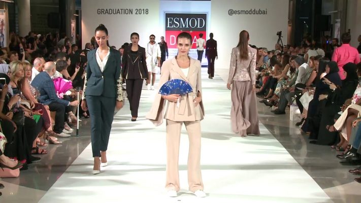 vfe-du-hoc-phap-nganh-thiet-ke-thoi-trang-2