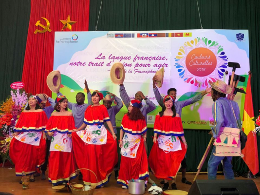 picture5-534x400-1 sinh-vien-phap-dong-loat-huong-ung-ngay-hoi-quoc-te-4