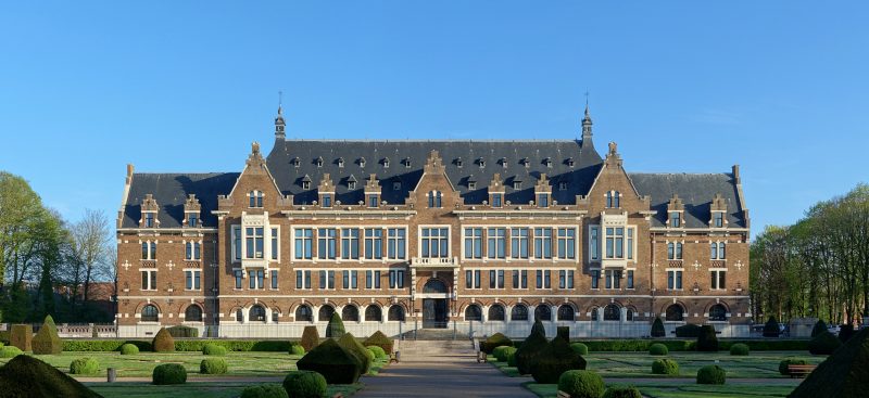 vfe-dai-hoc-artois-1-800x367-1