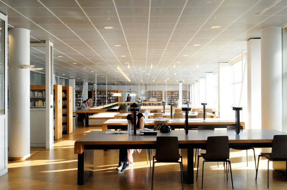 vfe-vietnam-france-exchange-truong-dai-hoc-vincennes-saint-denis-thu-vien paris 8 1