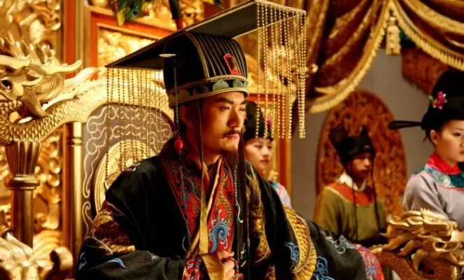 hau-due-nha-tran-cua-dai-viet-tro-thanh-hoang-de-trung-hoa-hdth-01-1554528878-width700height466-663x400-jpg