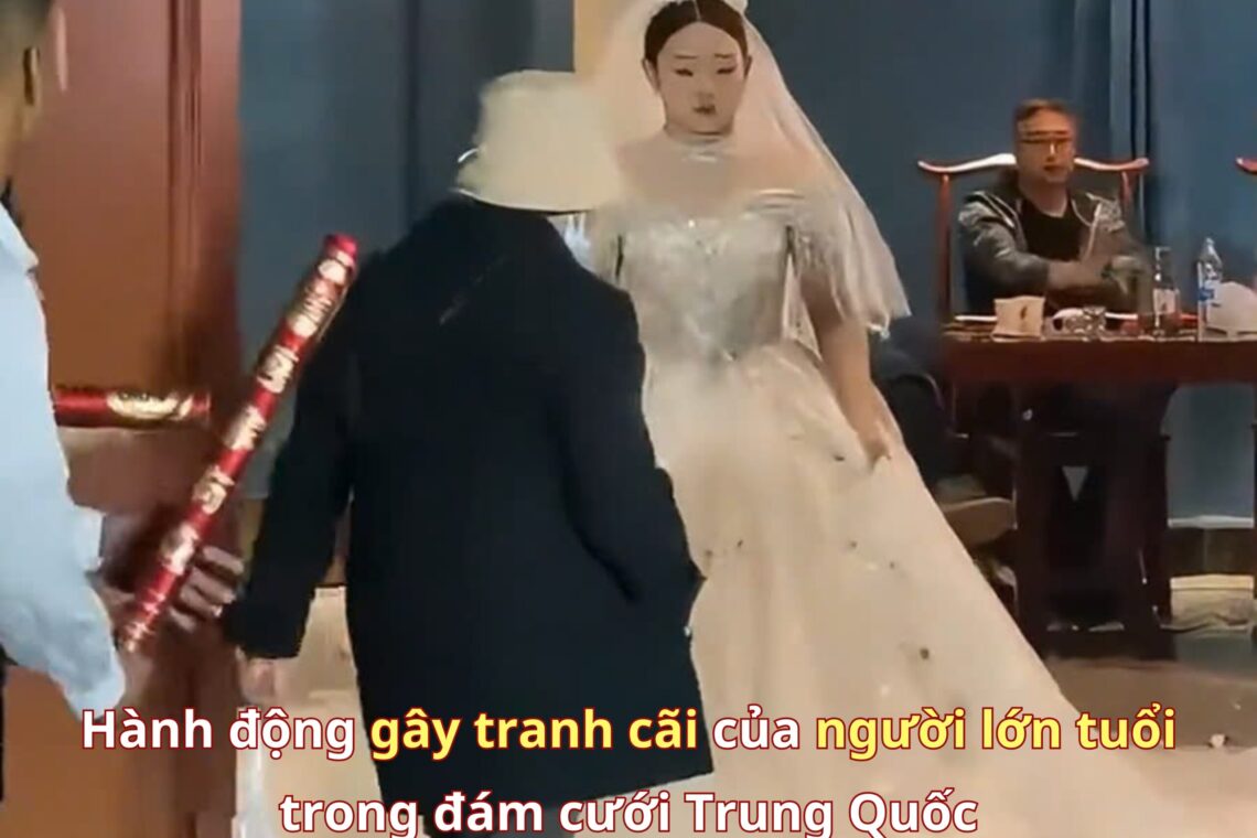 Hành động gây tranh cãi của người lớn tuổi trong đám cưới Trung Quốc