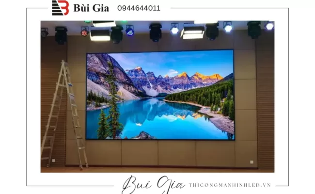 Màn hình LED trong nhà so với các công nghệ hiển thị khác