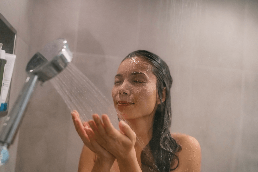 Bật mí 15 lợi ích sức khỏe khi tắm bằng vòi sen (Phần 2) 01