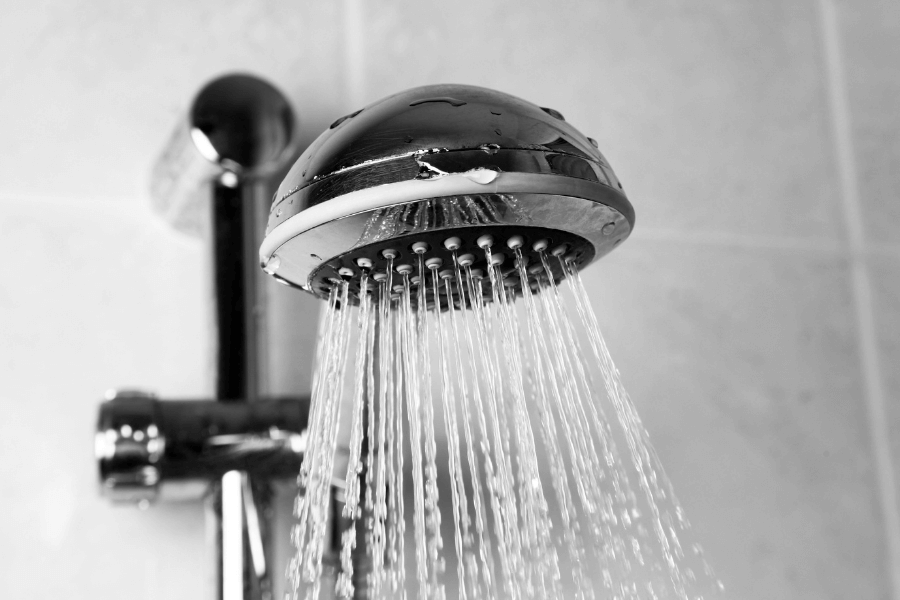 Bật mí 15 lợi ích sức khỏe khi tắm bằng vòi sen (Phần 2) 02