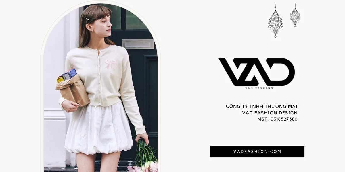 Phối chân váy bí với áo len