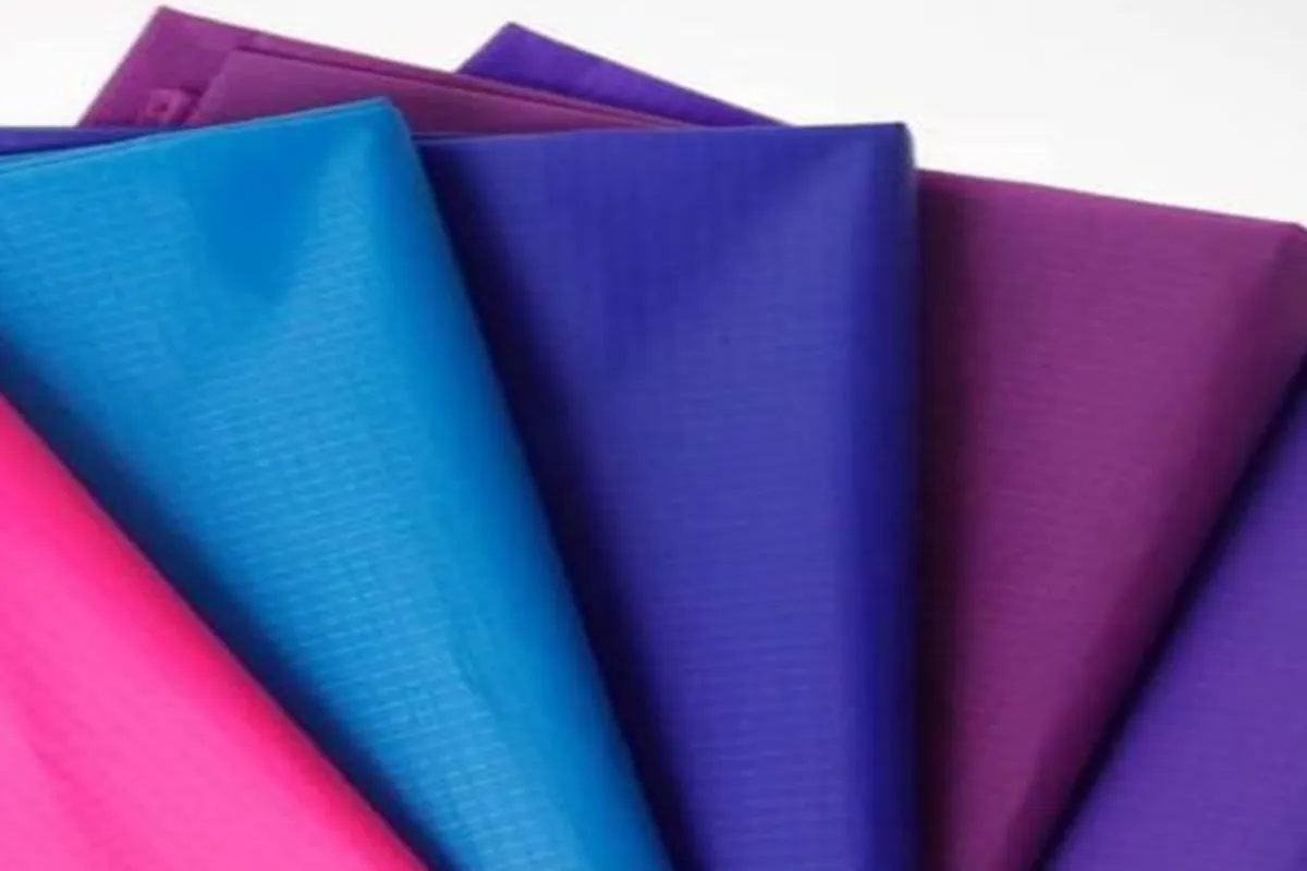 Vải Nylon (Polyamide) là một loại nhựa tổng hợp có nguồn gốc từ dầu thô