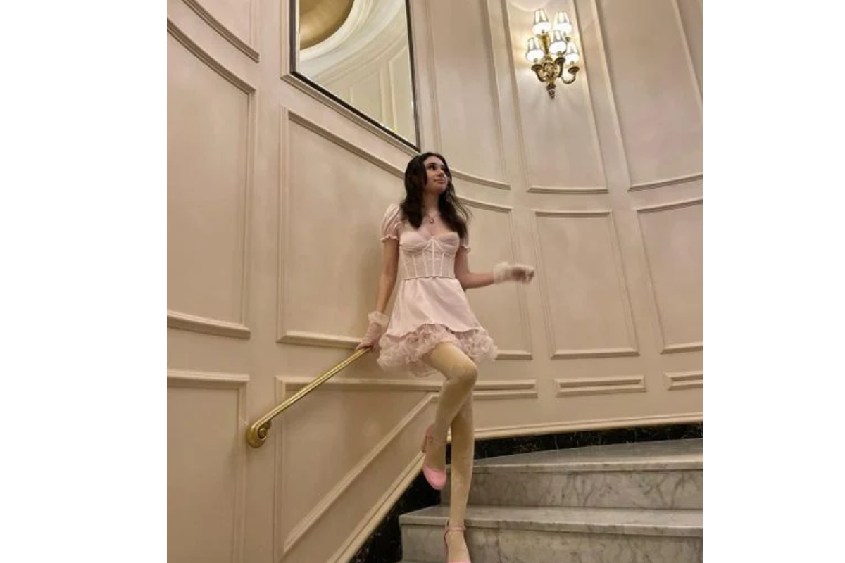 Phong cách thời trang nhấn mạnh sự thanh thoát và tinh tế