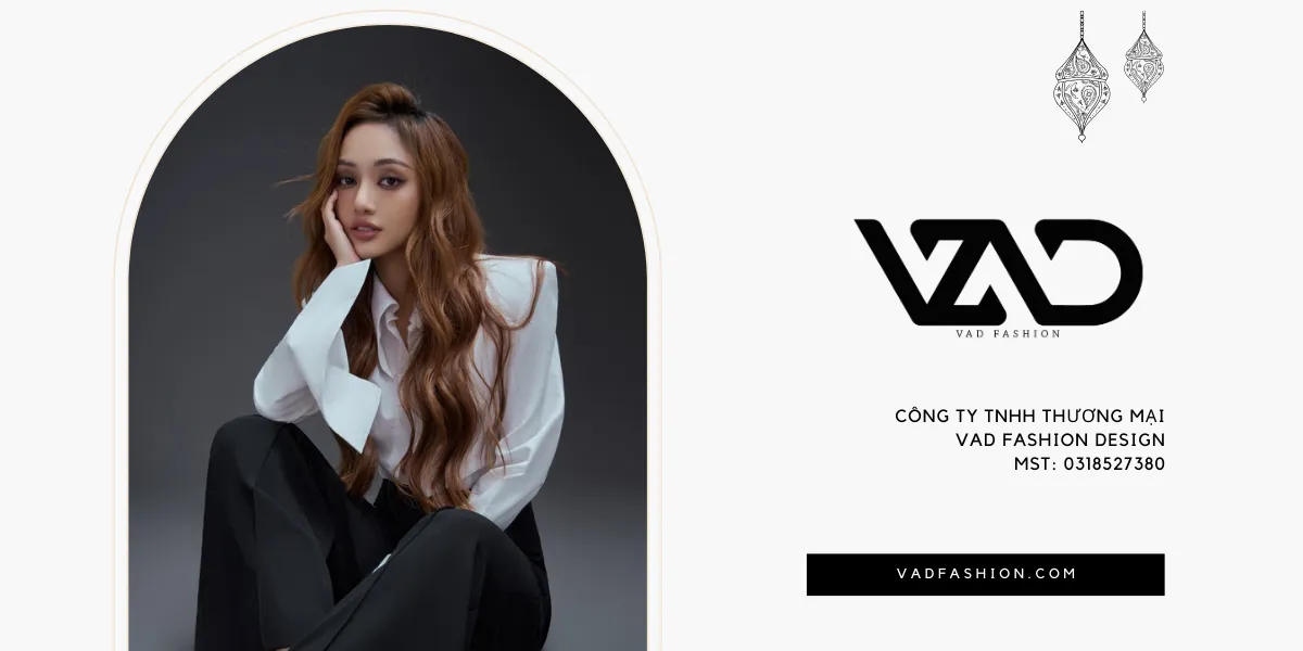 Vân Anh Scarlet bùng nổ của sắc đẹp và phong cách tại khai trương V-Fashion Designers