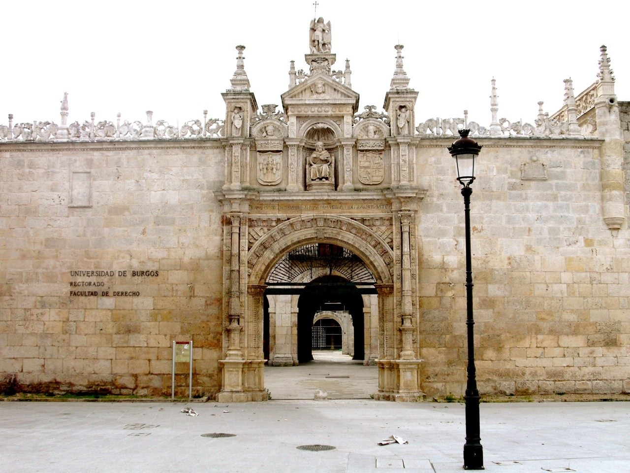 dai-hoc-burgos