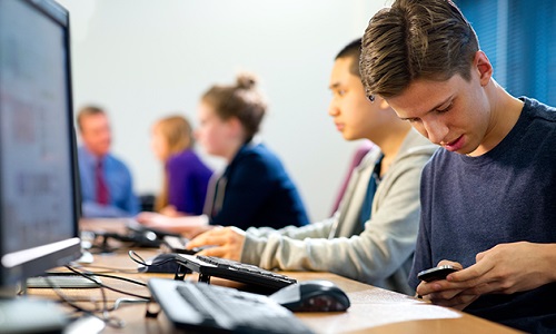 sudungcongnghehoctiengtaybannha-1 Tìm các nguồn tài liệu từ Internet