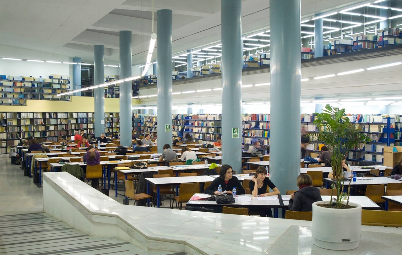 thu-vien-dai-hoc-autonomona-barcelona