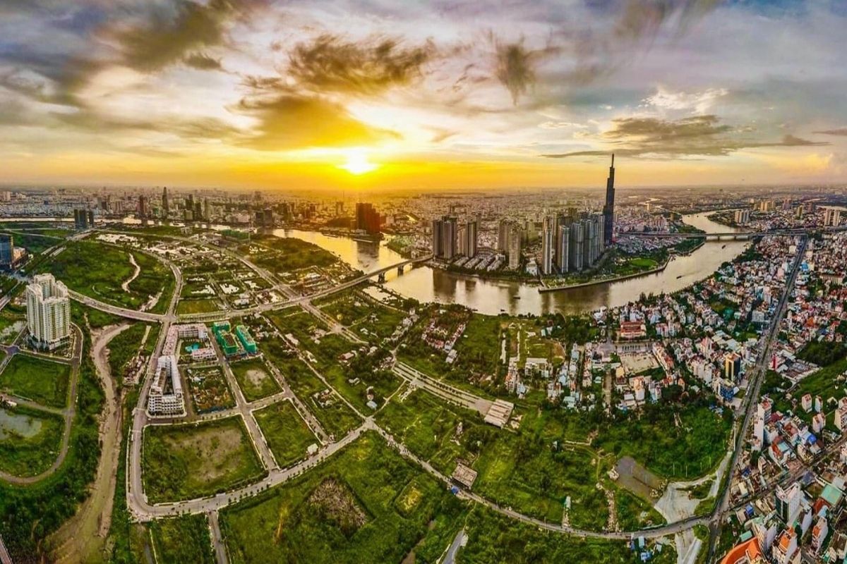Mua, cải tạo và bán lại bất động sản