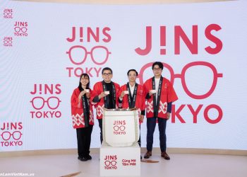 Jins khai trương cửa hàng đầu tiên tại TP.HCM