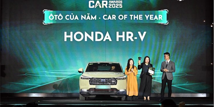 Honda HR-V vinh dự nhận Giải thưởng “Ôtô của năm” toàn thị trường và “Ôtô của năm” phân khúc xe gầm cao cỡ B