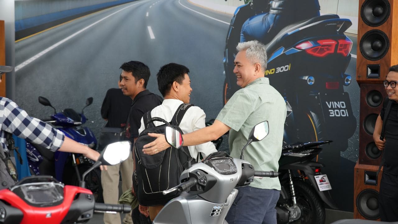 Moto Đồng Tháp chính thức khai trương showroom xe máy cao cấp tại Đồng Tháp 24 Moto Đồng Tháp chính thức khai trương showroom xe máy cao cấp tại Đồng Tháp