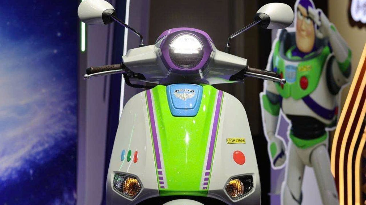 Từ Toy Story đến đời thực: Honda biến Buzz Lightyear thành một chiếc scooter phiên bản giới hạn 24 Honda Giorno+ Buzz Lightyear