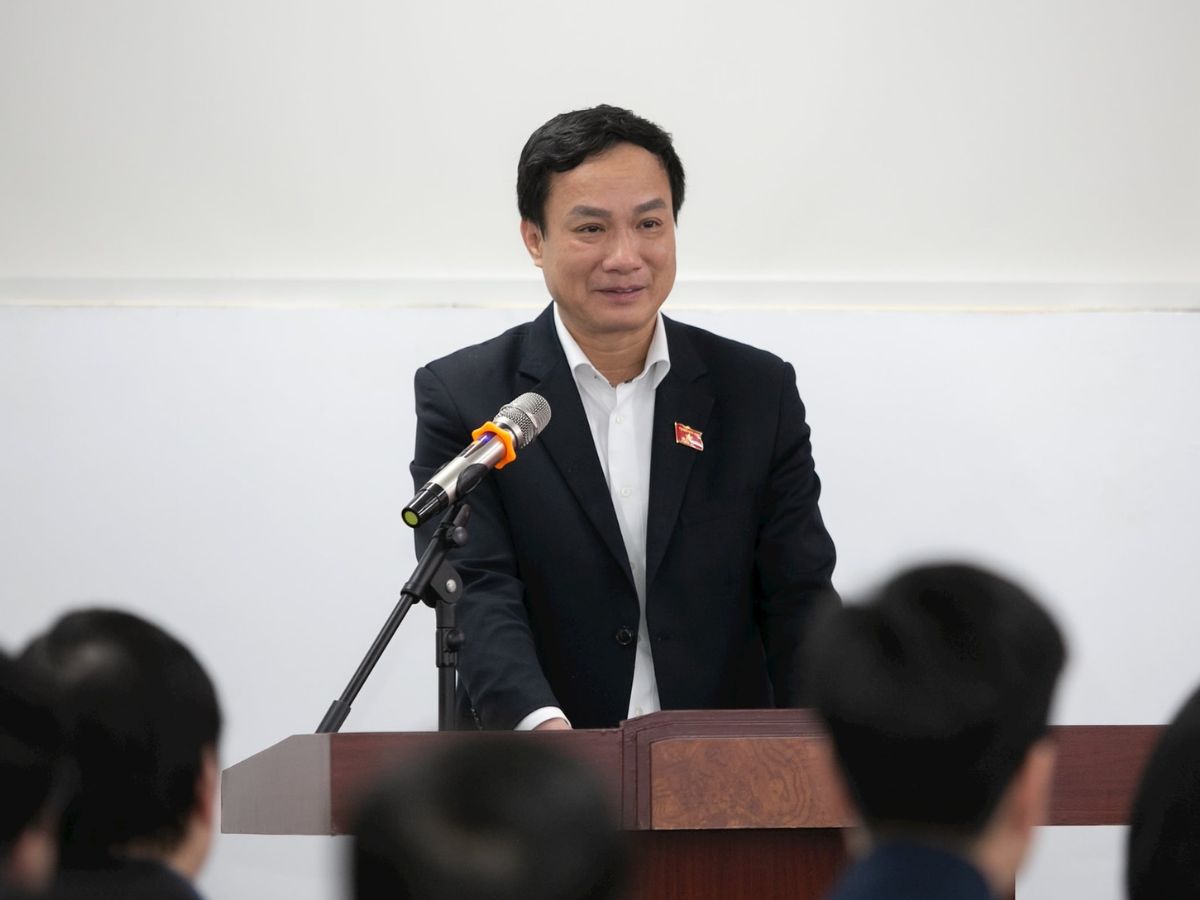 Tặng Quà Tết 2025: Đồng chí Triệu Thế Hùng Chăm Lo Đời Sống Người Lao Động Tại Hải Dương