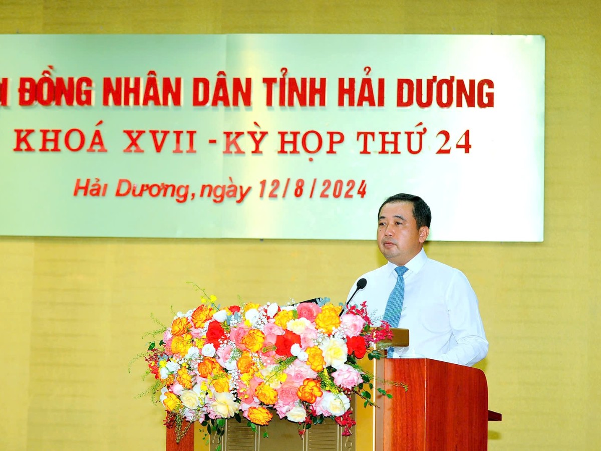 Ông Trần Đức Thắng, Bí thư Tỉnh ủy Hải Dương phát biểu chúc mừng ông Triệu Thế Hùng nhận nhiệm vụ mới. Ảnh_ Thành Chung